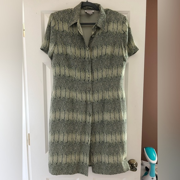Adrianna Papell|Silk Dress|Size 14 button down short sleeve - Picture 1 of 7